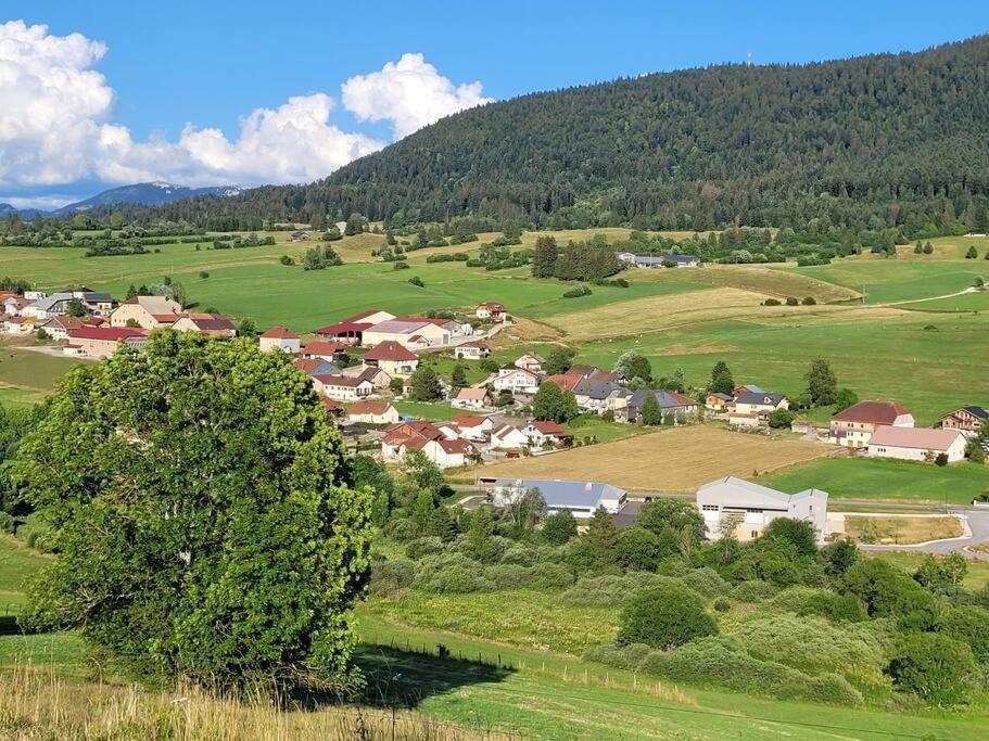 Appartamento La Jolie Parenthese Longevilles-Mont-dʼOr Esterno foto